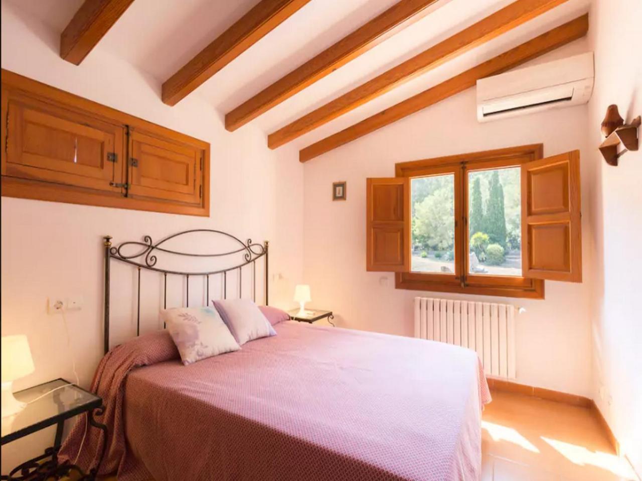 Private Villas Puerto Pollensa For Family Groups, Private Mountain Ideal For Runners, Trailers, Hikers, It Is Approximately 3 Minute Walk From The Beach Exteriör bild